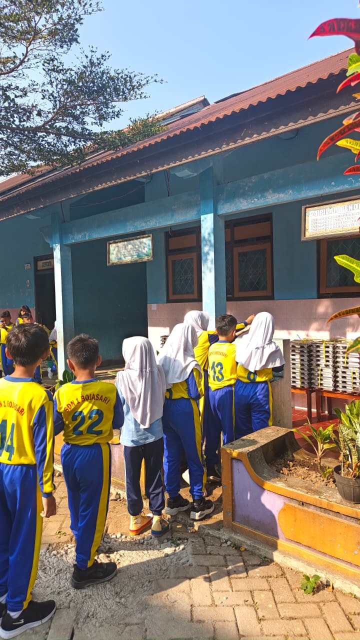 Aksi bergizi di SD N 1 Bojasari dan SD N 2 Bojasar